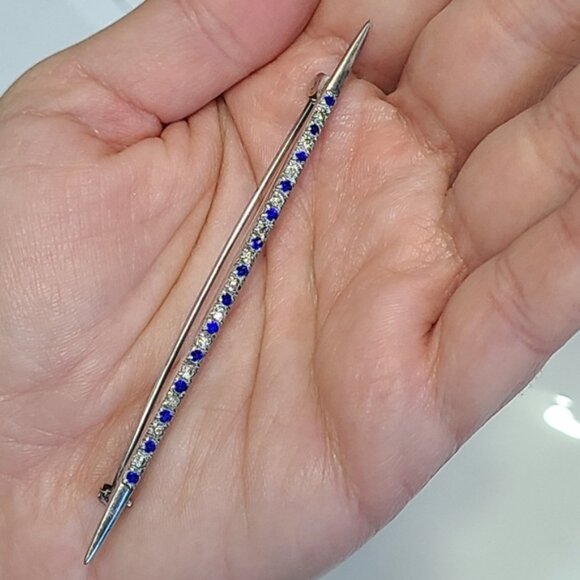 Vintage Slim Sterling Silver Pointer Blue White Crystal Bar Brooch - Picture 8 of 9